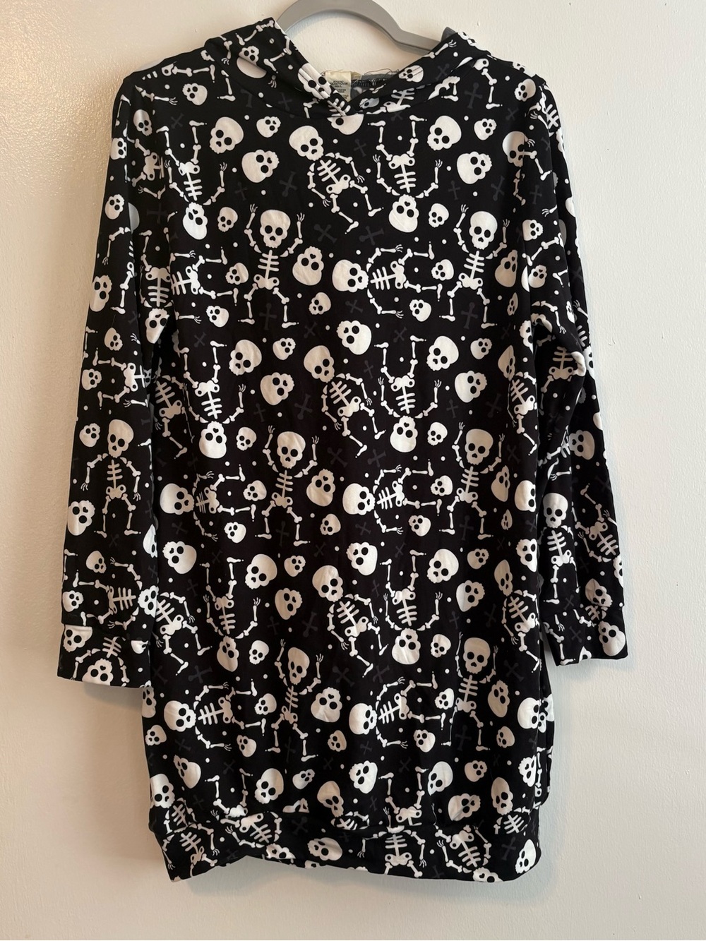 Oversized Long Comfy Lounge Hoodie Black with Skulls, Halloween